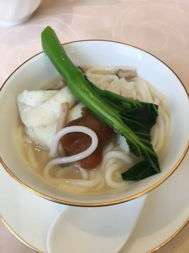 Good  way  to  wrap  up  lunch