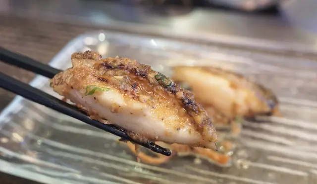 醬汁中的魚乾更能增加當中的嚼口感