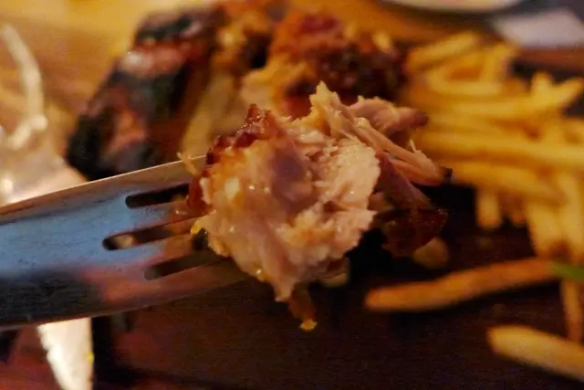 醬燒豬肋骨配薯條