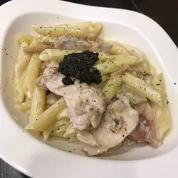 黑松露烤雞長通粉