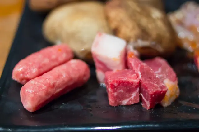 尚鮮一口牛、蒜香腸