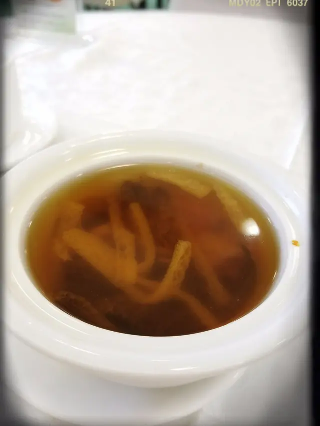 野羊肚菌竹笙燉百合盅（$128）