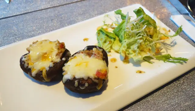 芝士蟹肉焗意大利大啡菇