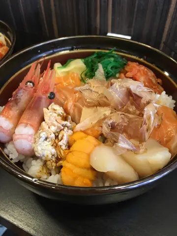 海胆四色丼