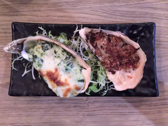 芝士菠菜+煙肉洋蔥焗蠔