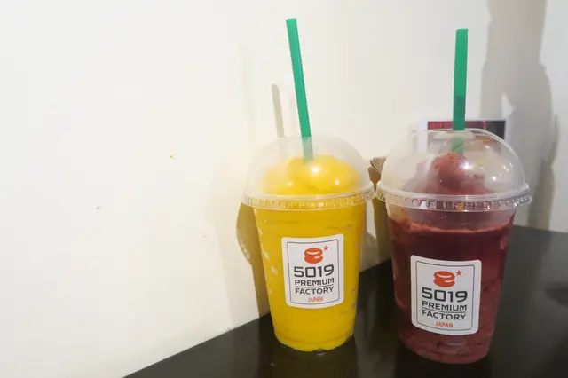 芒果沙冰 & 雜莓沙冰