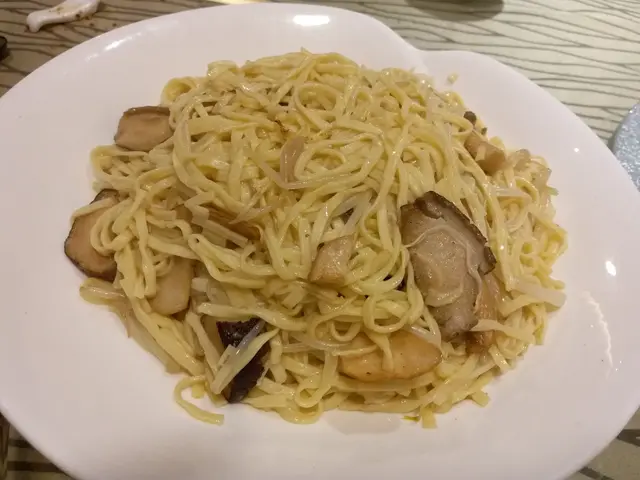 松露野菌炆伊麵