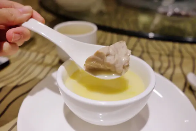 傳統杏汁燉豬肺湯