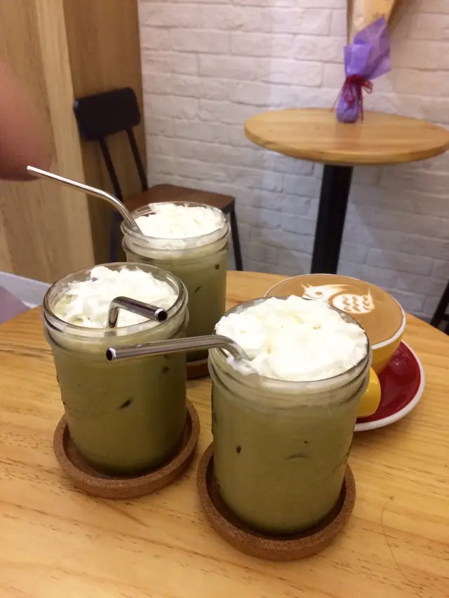 Matcha  latte  