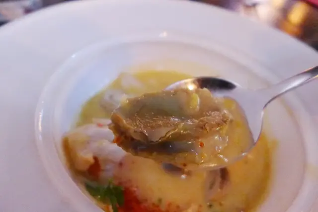 忌廉鮑魚冬陰海鮮湯