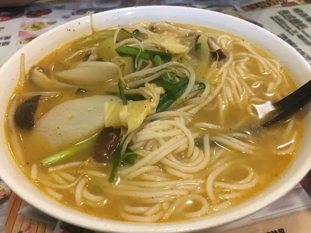 麻辣冬菇蘿蔔米線