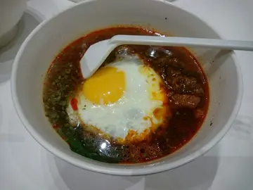 五香肉丁蛋面