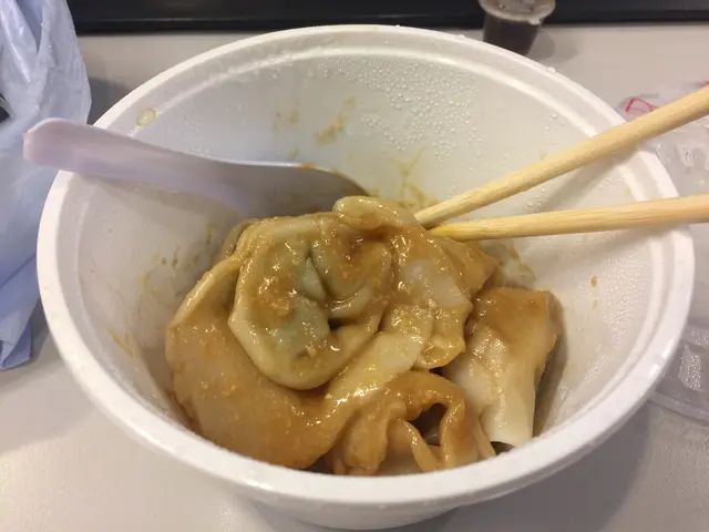 上海麻醬菜肉餛飩