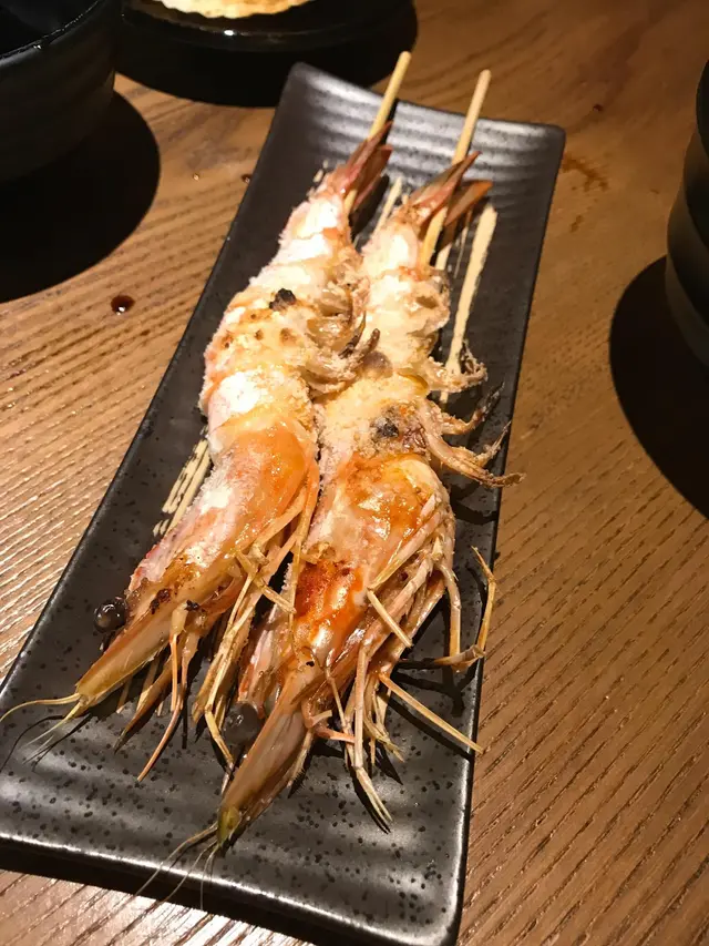 面灑得太多鹽,用口開殼好咸下,但肉仲好嫩同好大隻,好新鮮