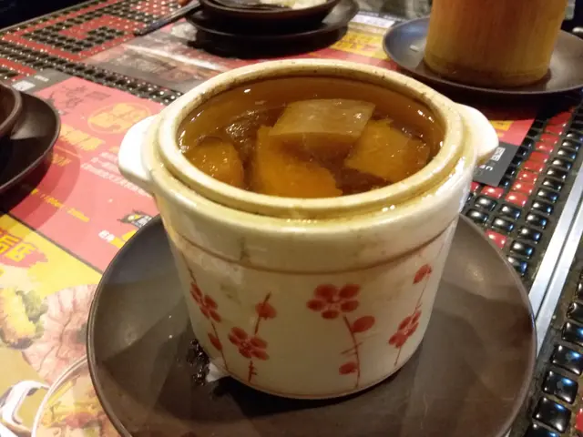 川貝雪梨燉海底椰