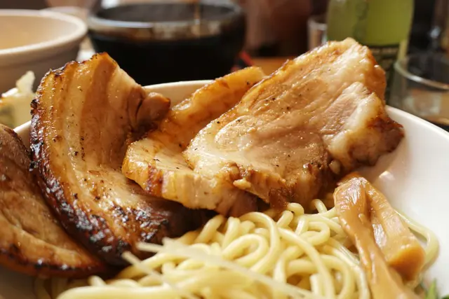 肉盛豚骨魚介沾麵
