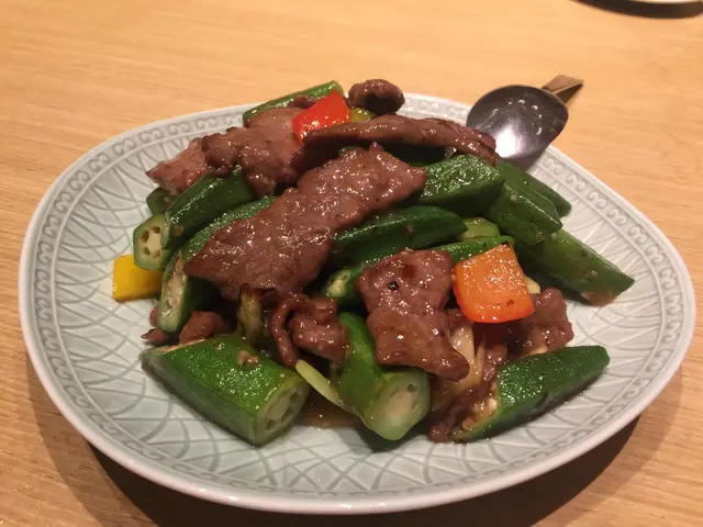秋葵炒牛肉