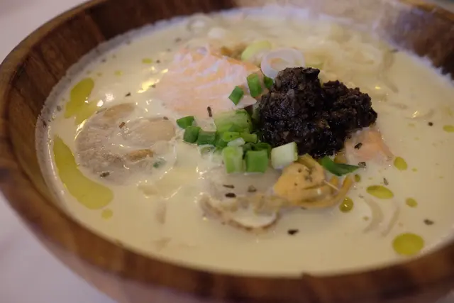 黑松露忌廉海鮮烏冬