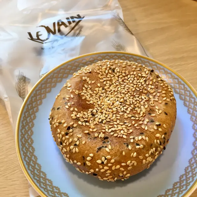 芝麻燒餅 Sesame Bun