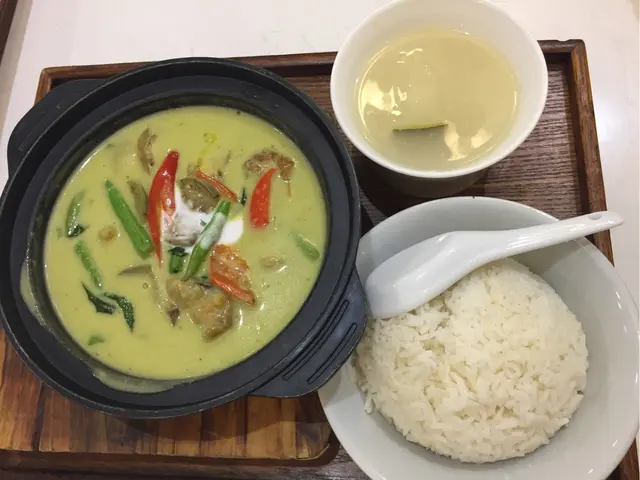 泰式青咖喱雞配飯