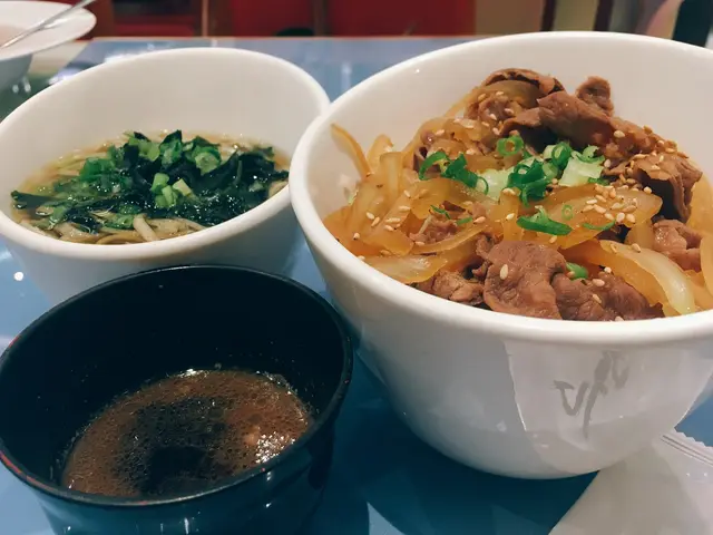 和風牛肉麵飯餐