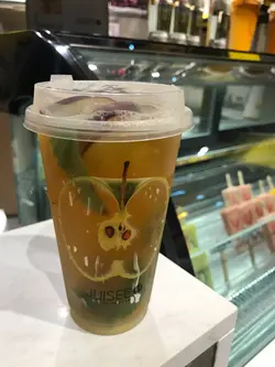 Lychee Oolong Tea 荔枝烏龍茶配薄荷葉及蘋果