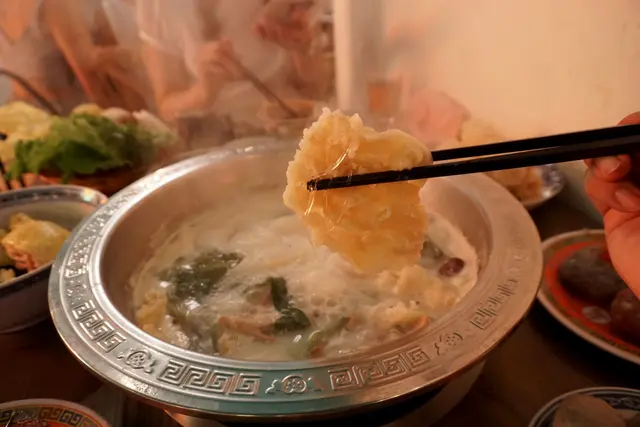 火瞳花膠魚肚雞湯