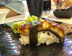 鳗鱼寿司