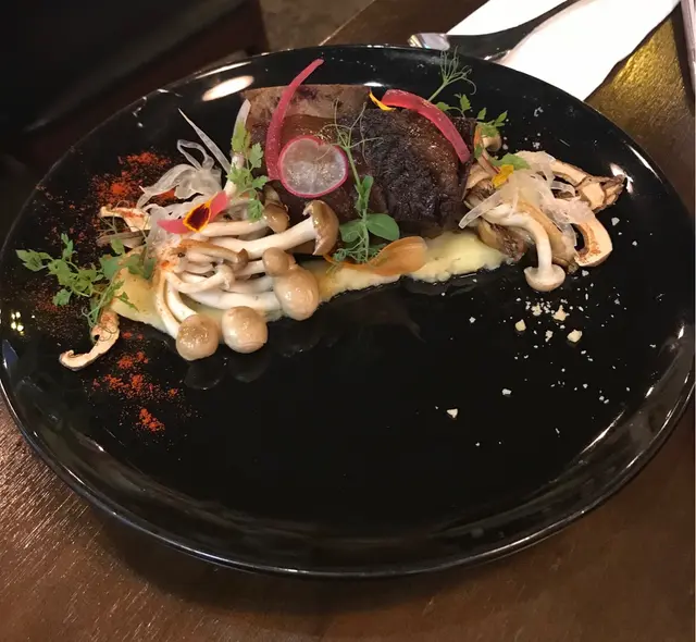 燉牛肋骨