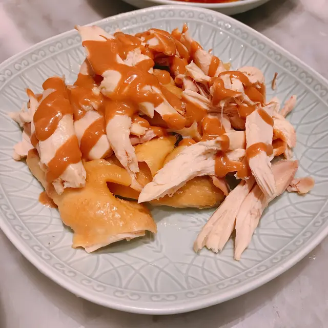 麻醬手撕雞半隻