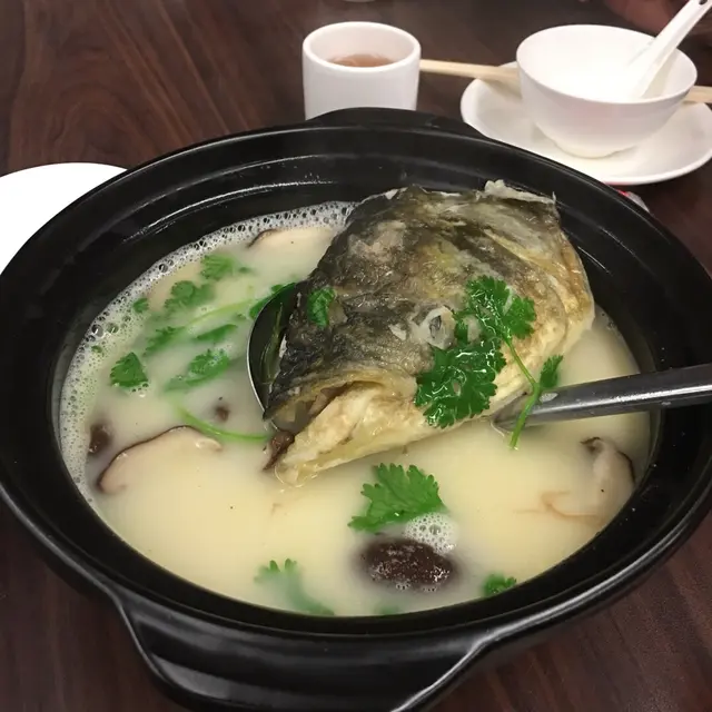 砂鍋大魚頭豆腐湯