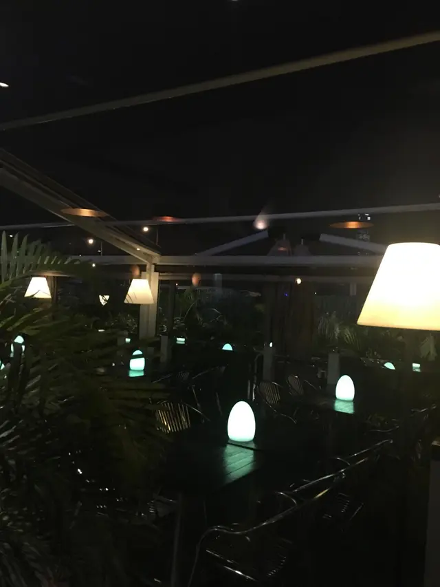 非常有情景的out door