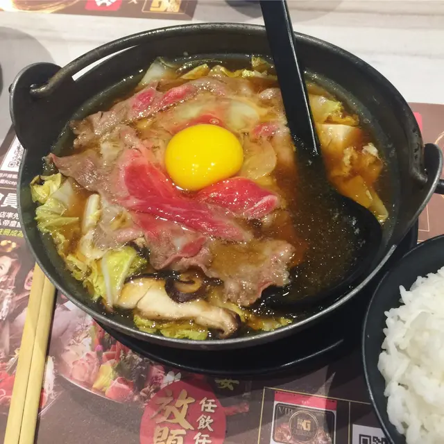 牛肉質素幾好,鍋入面仲有粉絲,齋食個鍋都好飽好滿足。Lunch Set定食包前菜、沙律 、飲品