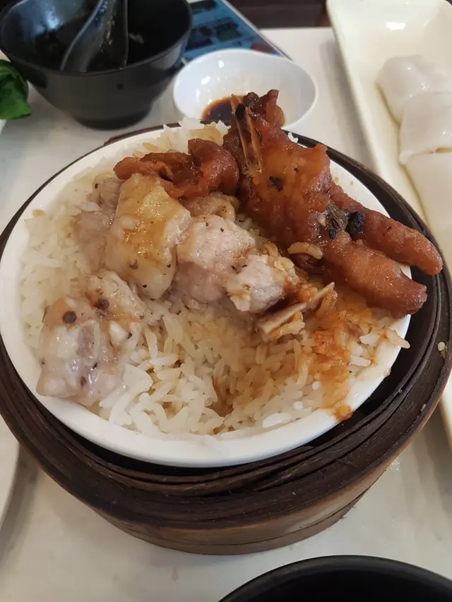 鳳爪排骨飯
