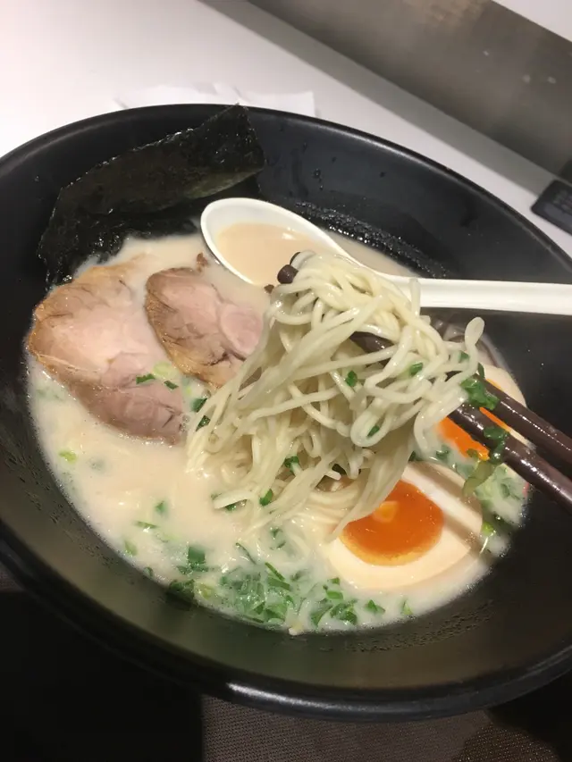 豚骨湯麵