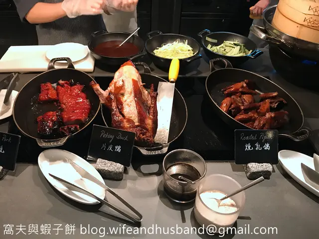 片皮鴨和燒乳鴿