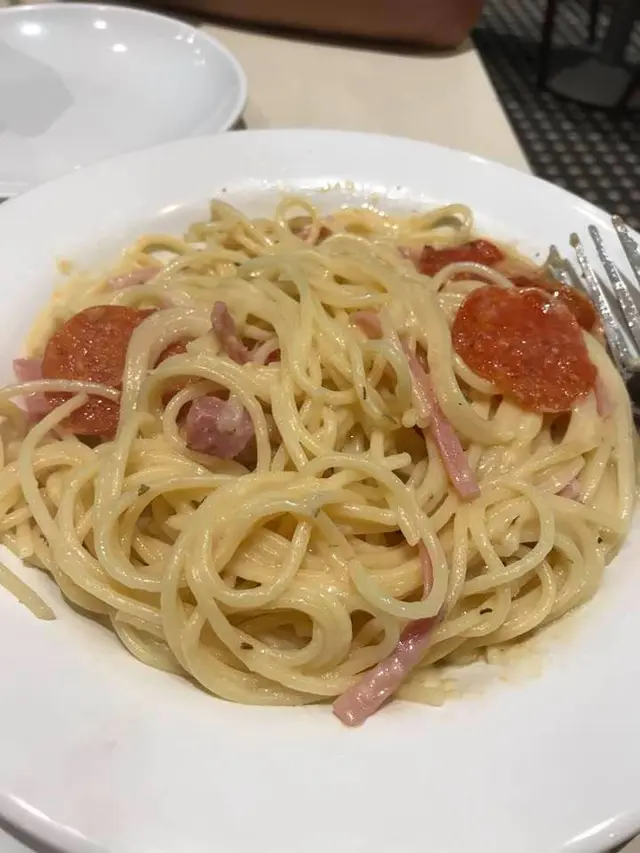 辣肉腸火腿煙肉意粉