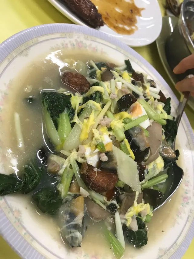 金銀蛋浸白菜仔