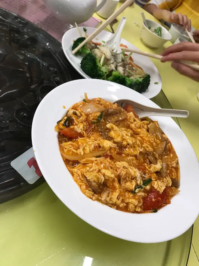 鮮茄牛肉煮蛋，生劏大龍躉兩味 （之二）