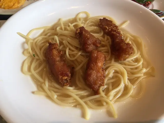 滋味豬扒湯意粉