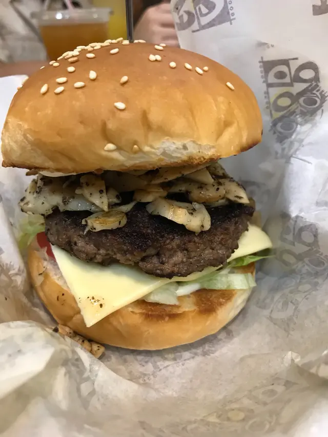 係我至愛，牛肉有濃郁肉汁加野菌同芝士