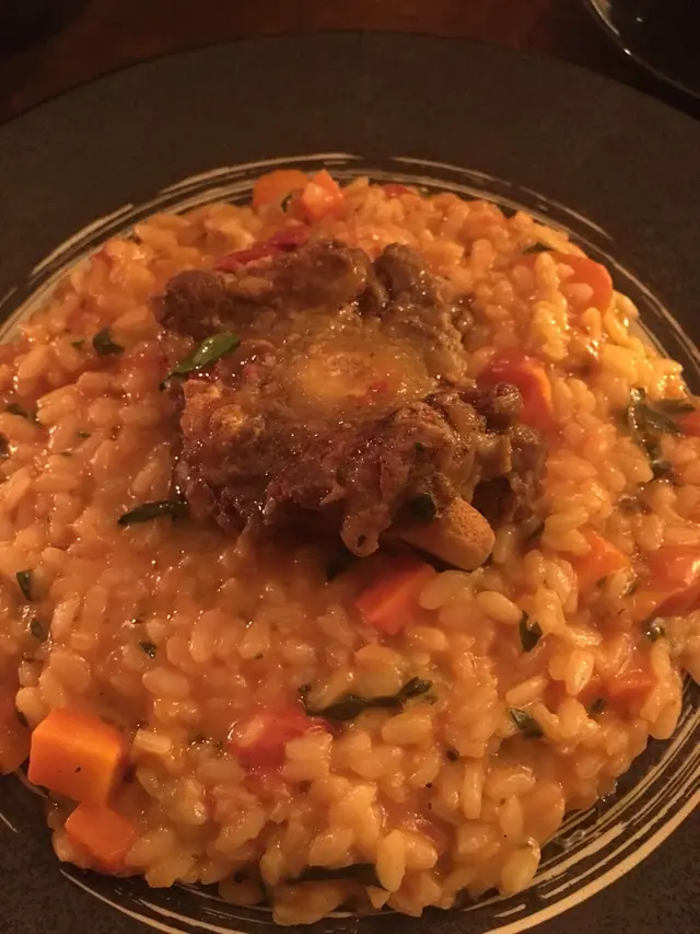 紅酒慢煮牛尾燴意大利飯