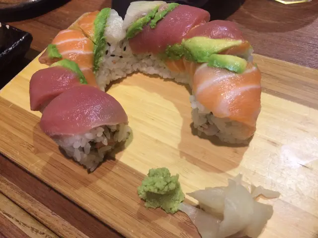 彩虹卷