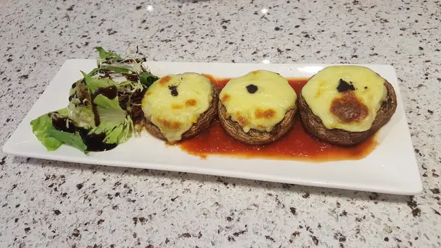 黑松露薯蓉焗大啡菇