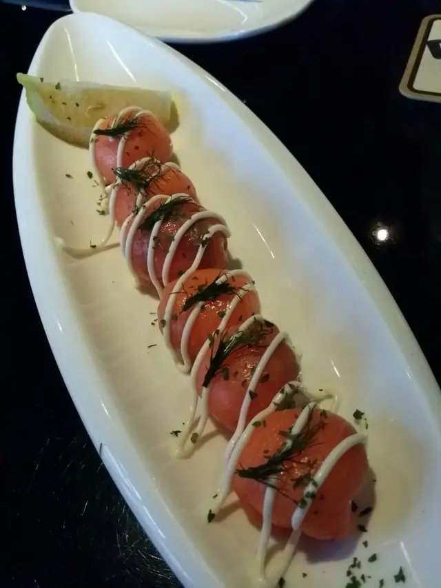 忌廉芝士煙三文魚波