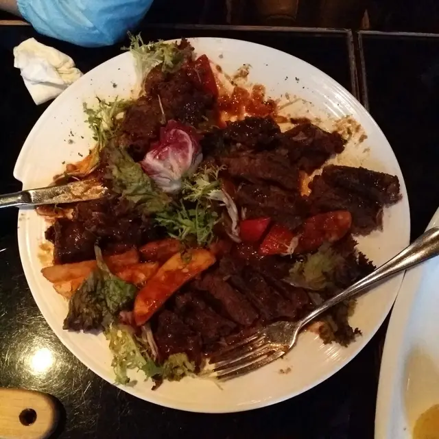 西班牙啤酒燴慢煮牛面肉