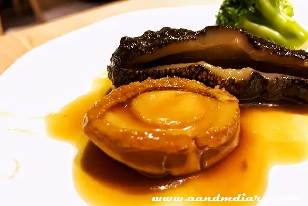 鮑汁扣海參併溏心靚鮑魚