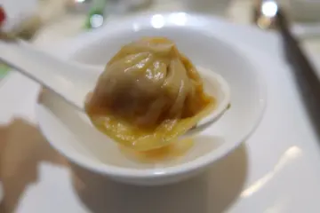 蟹粉小笼包