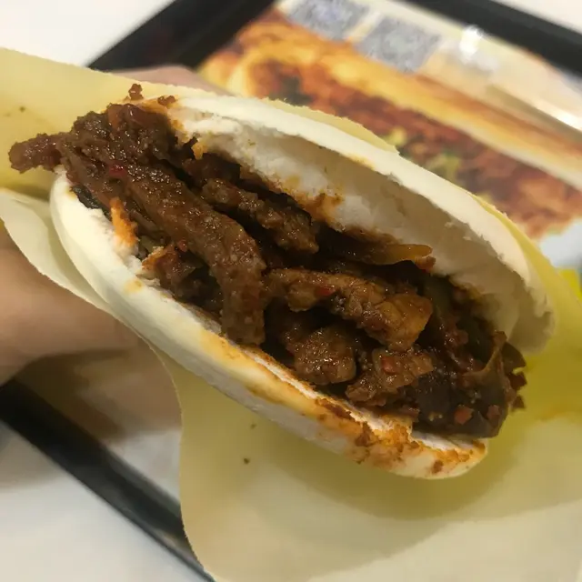 孜然牛肉夾饃