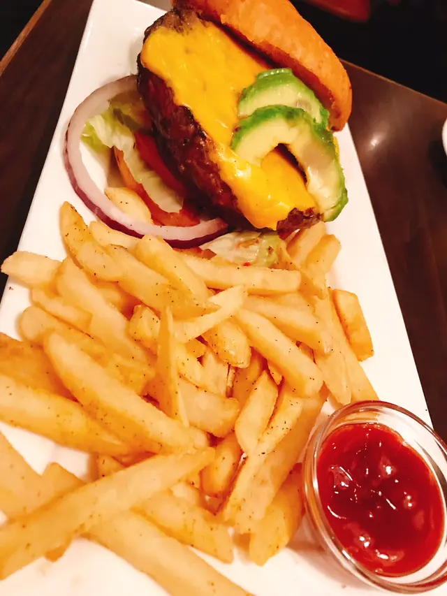 精選和牛芝士漢堡 (加配牛油果